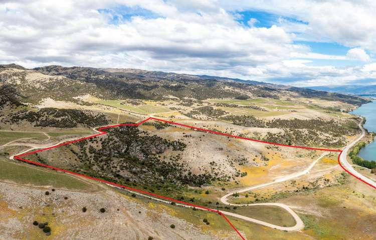 Lot 38, 191 & 355 Lakefront Terrace, Bendigo Hills_0