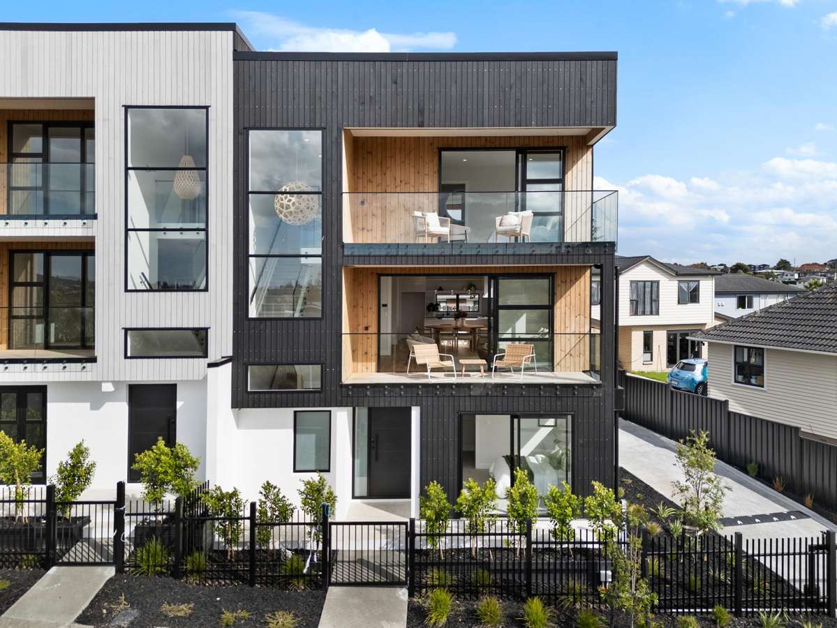 8/2 Valonia Street_0