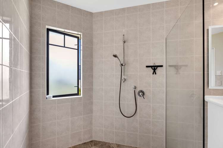 27 Pohutukawa Drive Levin_21