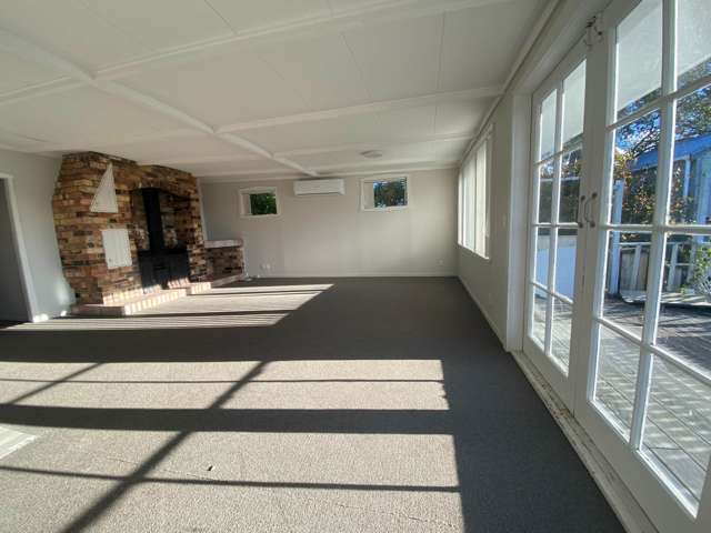 21 Seabrook Avenue New Lynn_1