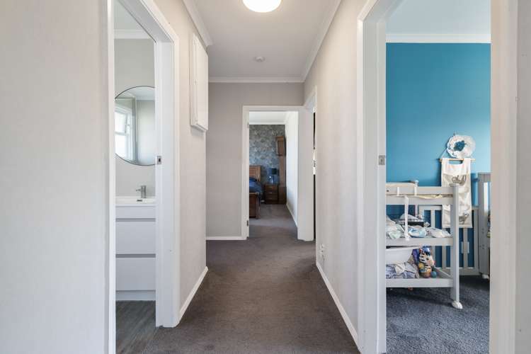 13 Collins Crescent Feilding_5