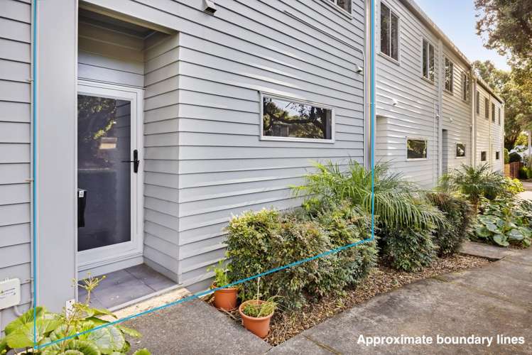 4/16 Ronald Street Strandon_30