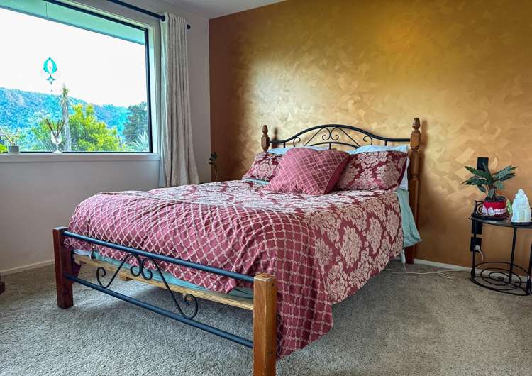 2328A Arthurs Road Franz Josef_13