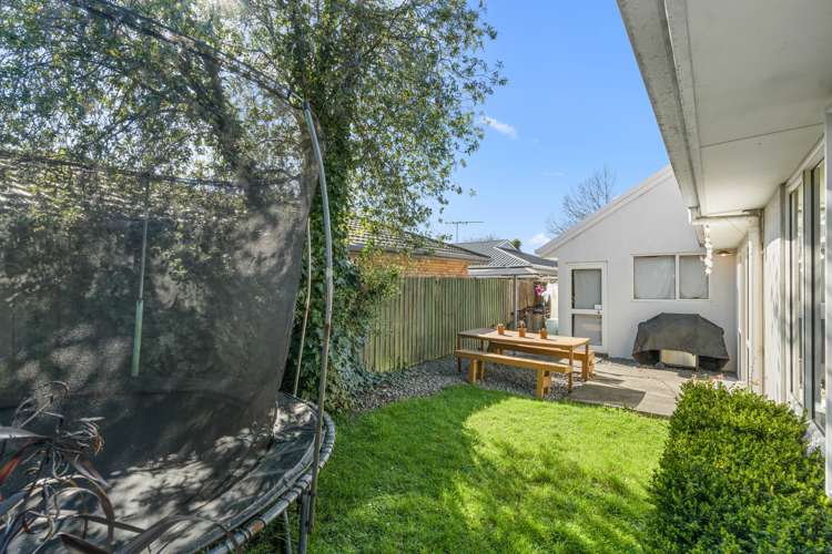 2F Broadbent Street Riccarton_9