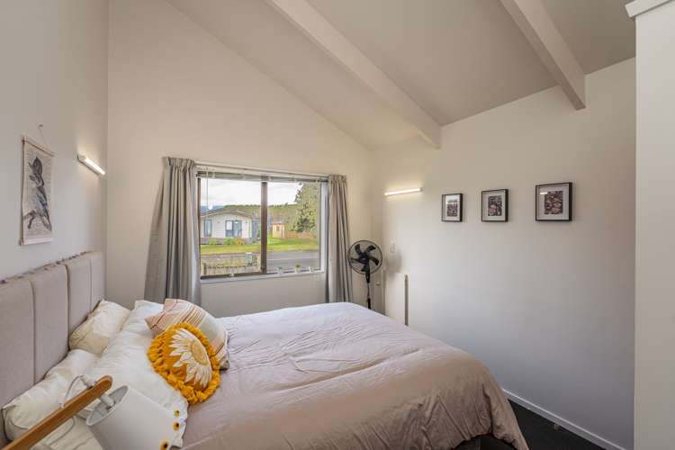 83 Norfolk Crescent Otaki Beach_9