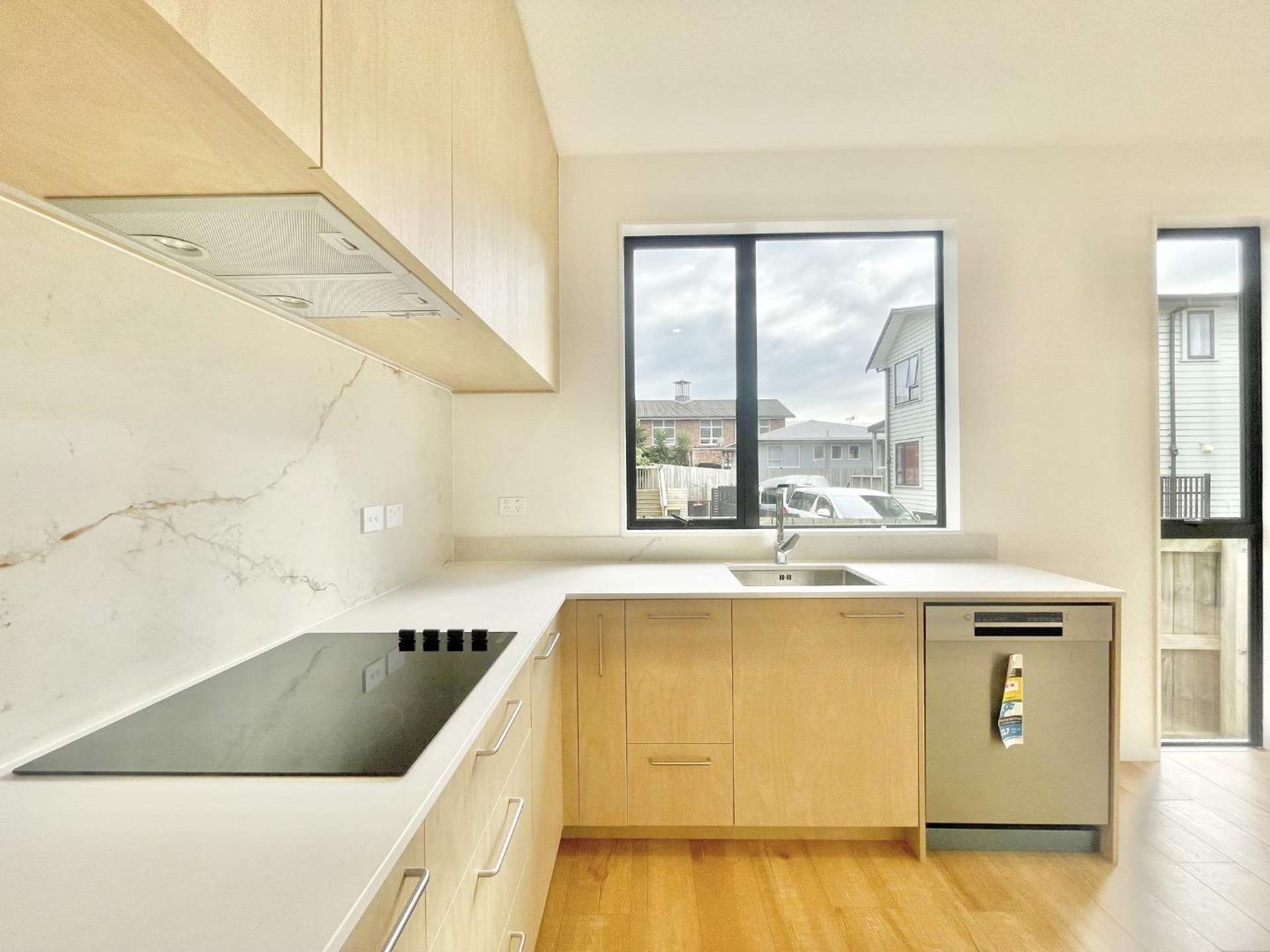131B Rockfield Rd 10051_0