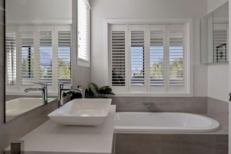 37 McAdam Drive Jacks Point_13