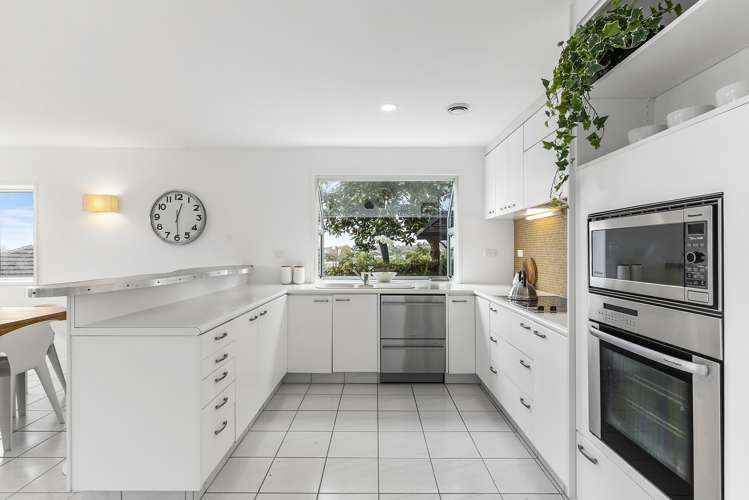 30a Saint Vincent Avenue Remuera_8