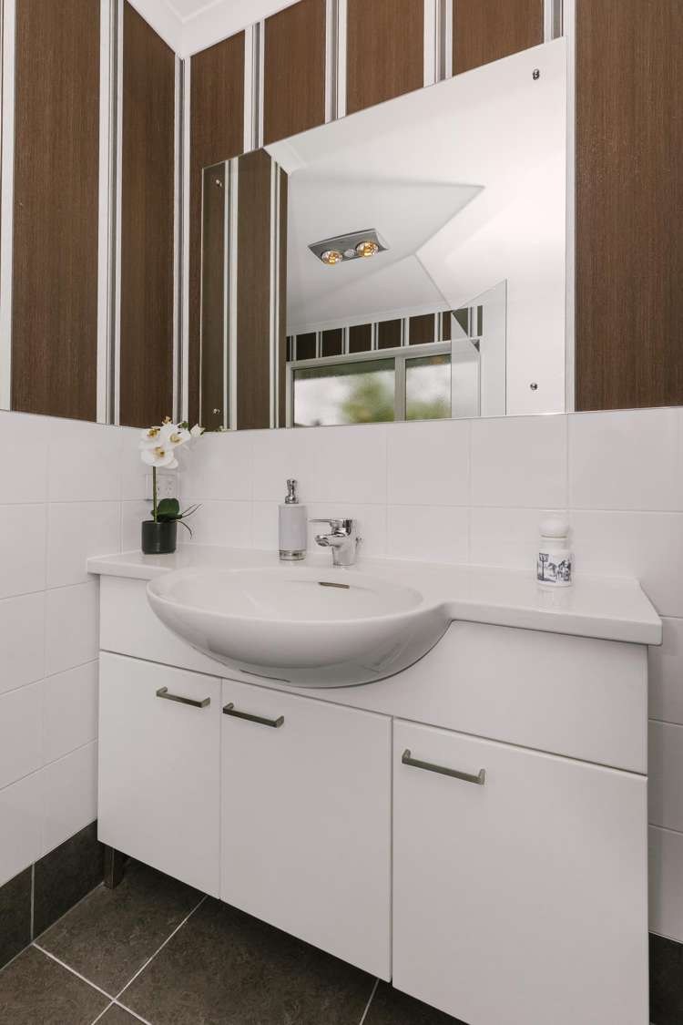 8 Windsor Street Terrace End_13