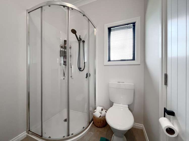 17 Raeburn Avenue Otatara_21