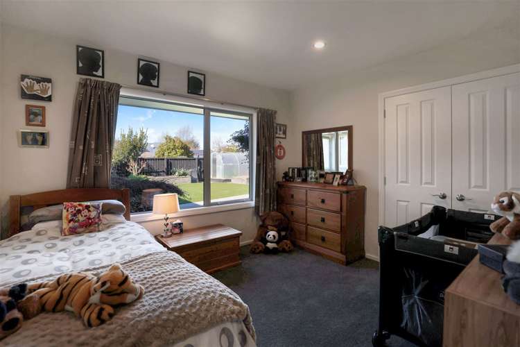 4 Country Place Allenton_21