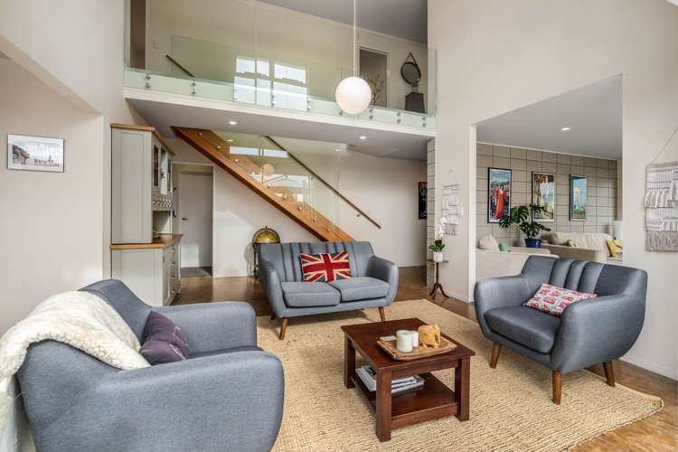 18 Fraser Road Narrow Neck_13