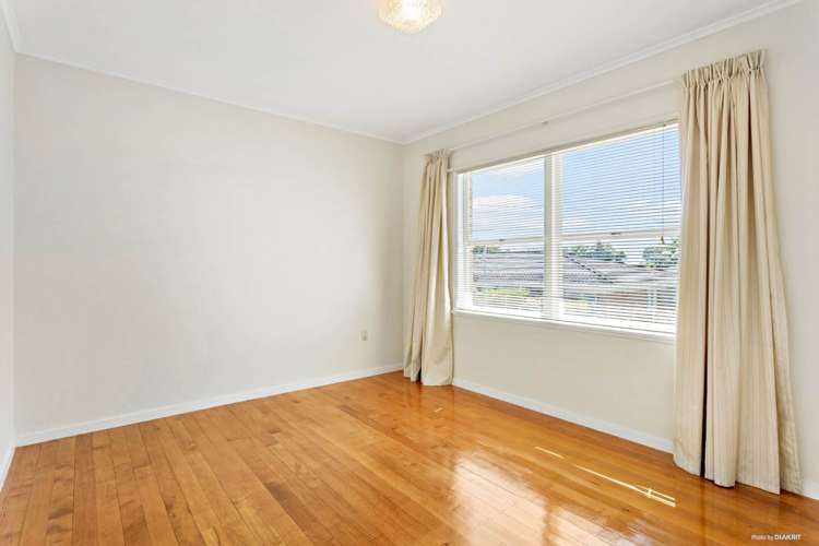 3/168 Onewa Road Northcote_7