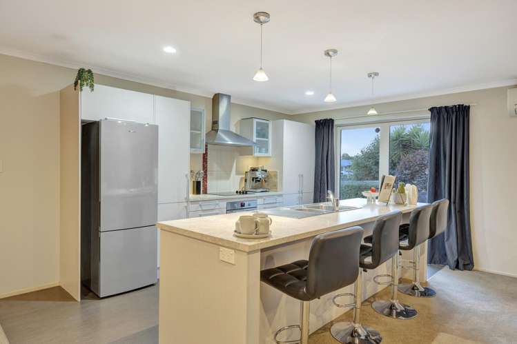 17 Edward Street Grandview Heights_5