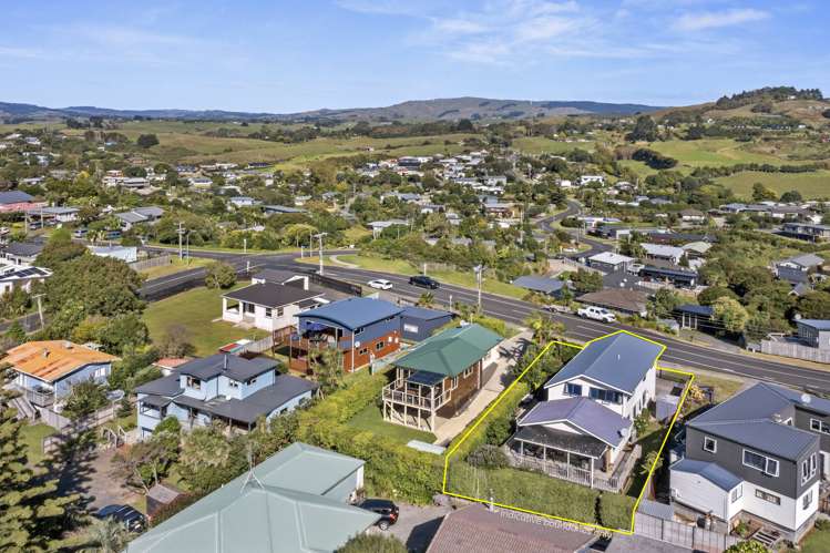 33 Manukau Road Raglan_46