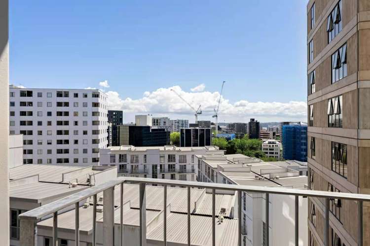 1205/11 Liverpool Street City Centre_6