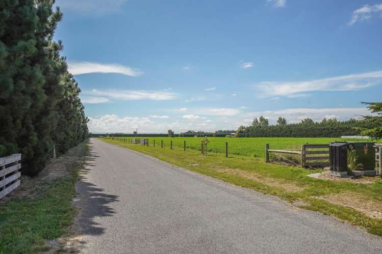 1657 and 1657a West Coast Road West Melton_16