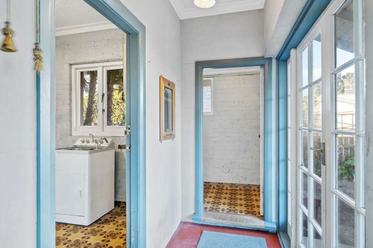 8 Annandale Avenue Takaro_22