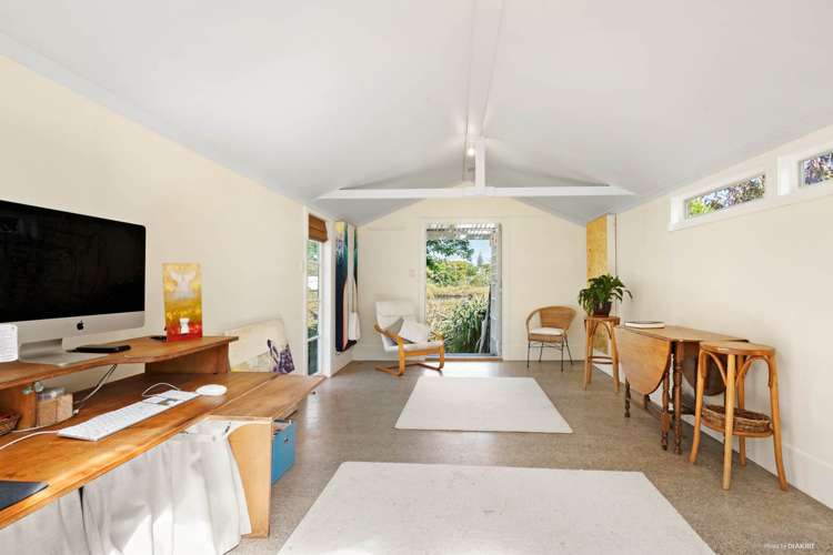 38 Queen Mary Avenue New Lynn_8