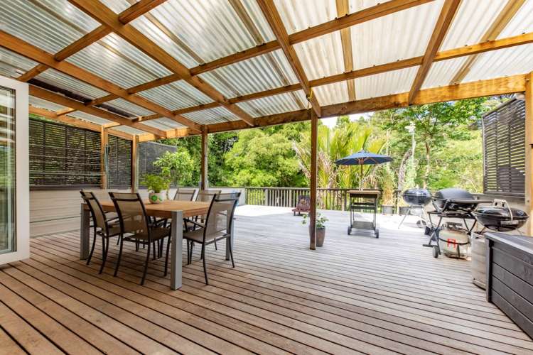 17 Victory Road Laingholm_13