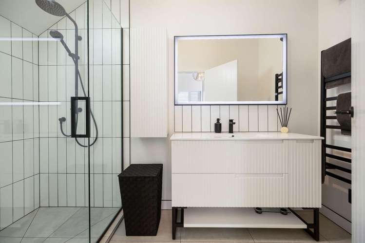 1B Highview Terrace Queenstown_12