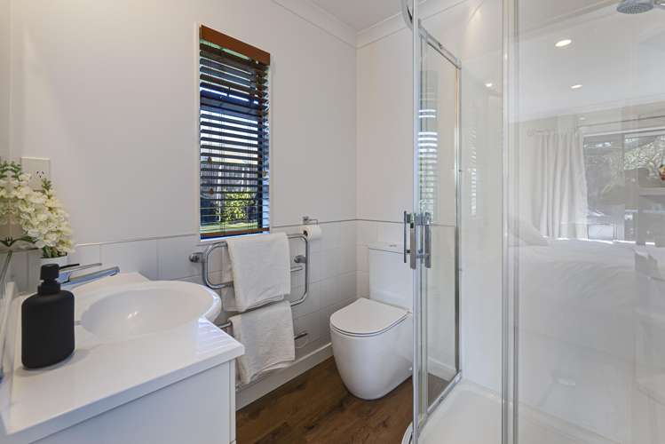 11 Antoine Grove Richmond_13