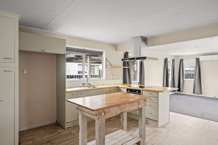 7 Peter Buck Street Outer Kaiti_11