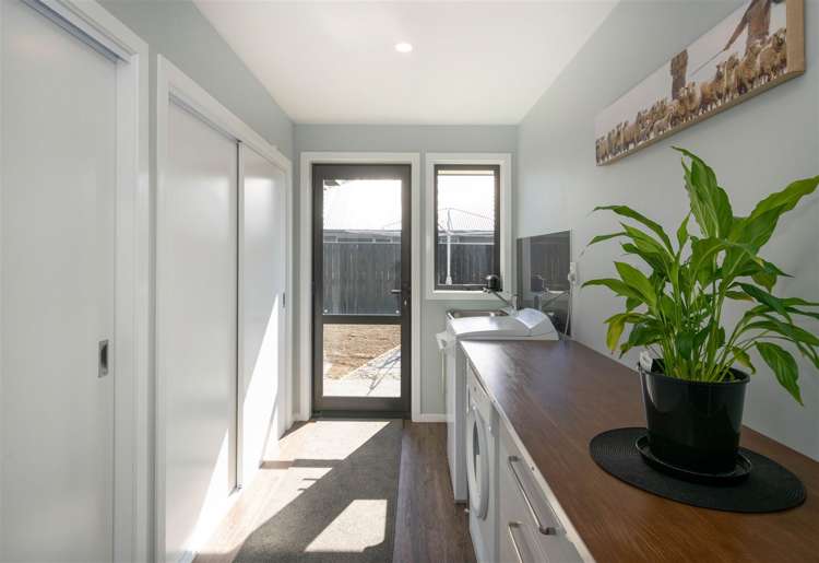 14 Catalina Crescent Burleigh_16