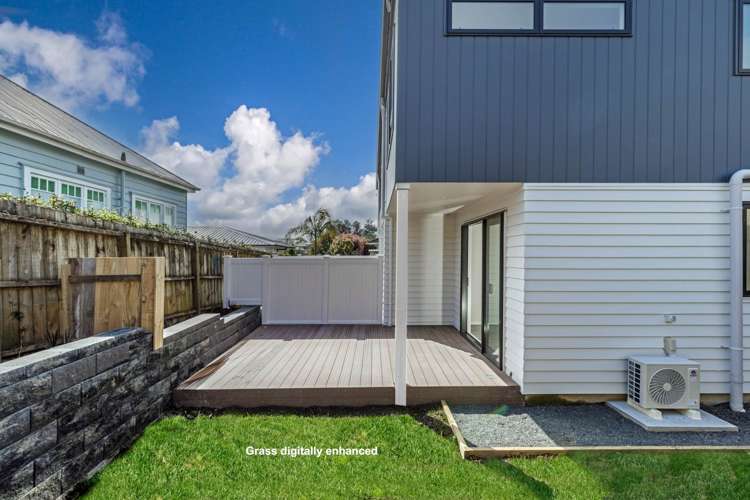 2C Glenford Lane Te Atatu Peninsula_19