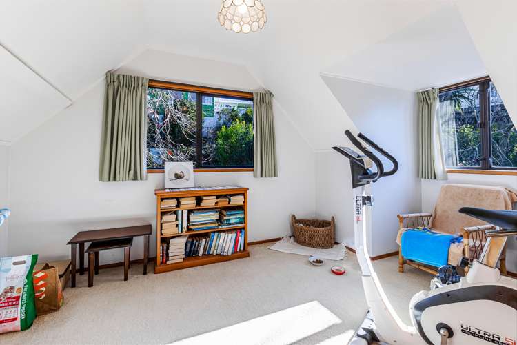 2/2 Elizabeth Place Mairangi Bay_12