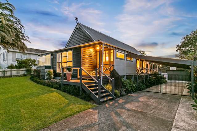 32 Taioma Crescent Te Atatu Peninsula_1