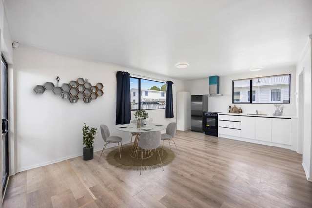 2/3 Pembrook Street Papakura_1