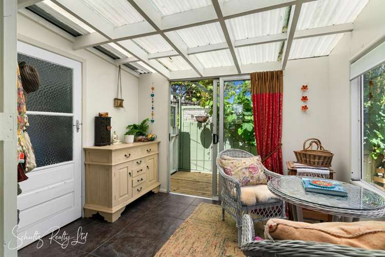 5A Whaka Street Maungaturoto_16