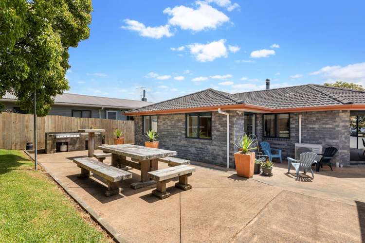 69 Sylvan Crescent Te Atatu South_16