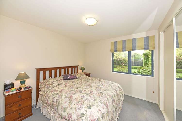 27 Acorn Close Waltham_16