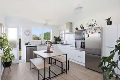 5/83 Seventeenth Avenue_4