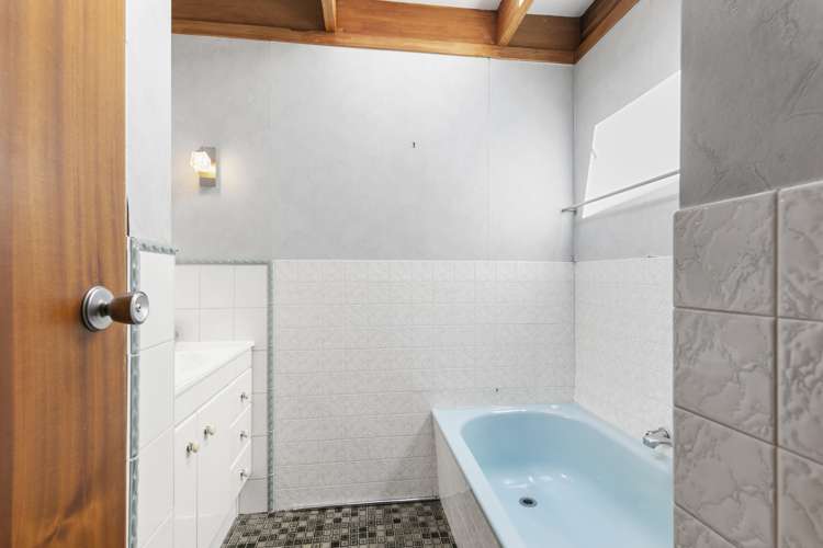 39 Lucknow Terrace Khandallah_13