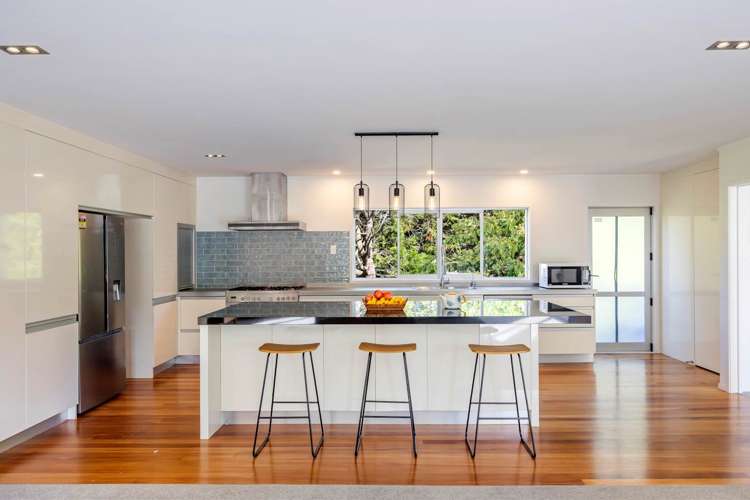 143 Sunnynook Road_5