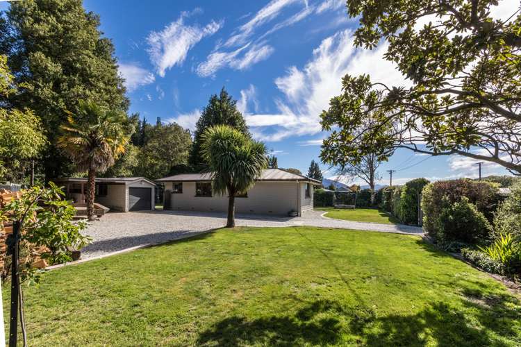 98 Main Road Luggate_0