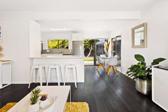 2/53 Taioma Crescent Te Atatu Peninsula_4