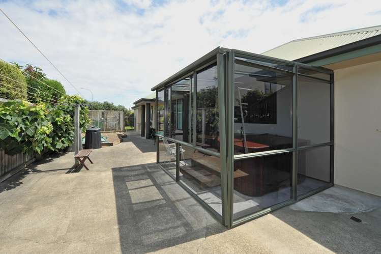 93 Templemore Drive Richmond_17