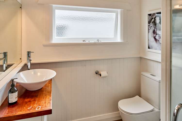 71 Hautana Street Woburn_21