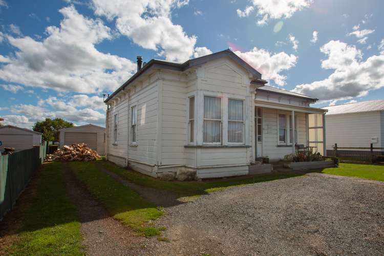 70 Allardice Street Dannevirke_15