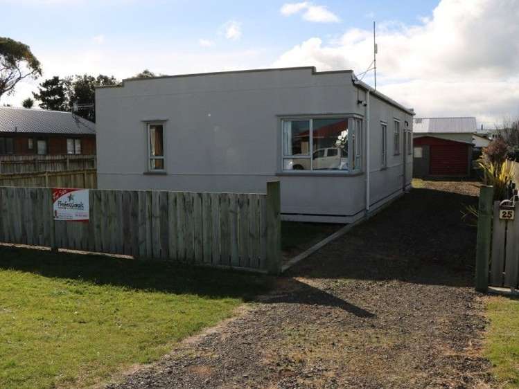 25 Roore Street Foxton Beach_11