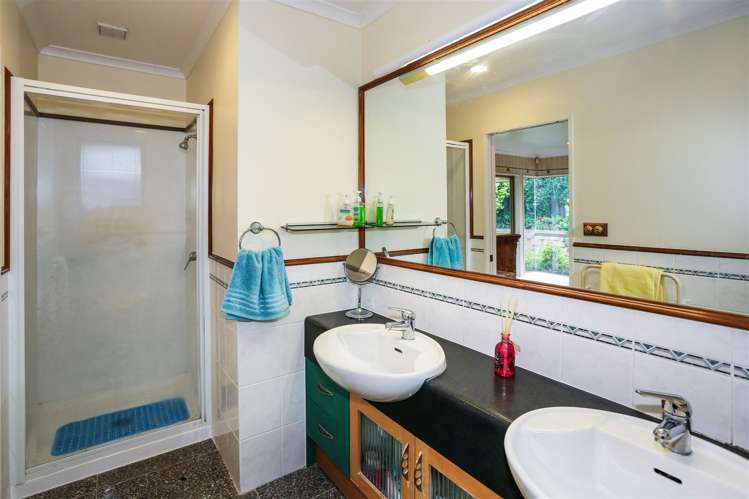 59 Lothian Brae Wattle Downs_12