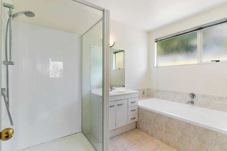 39 Langana Avenue Browns Bay_10