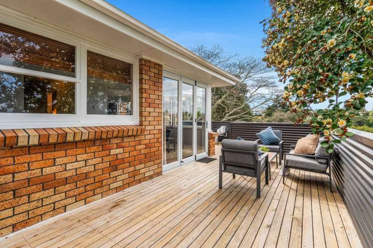 107 Sutherland Road Brookfield_10