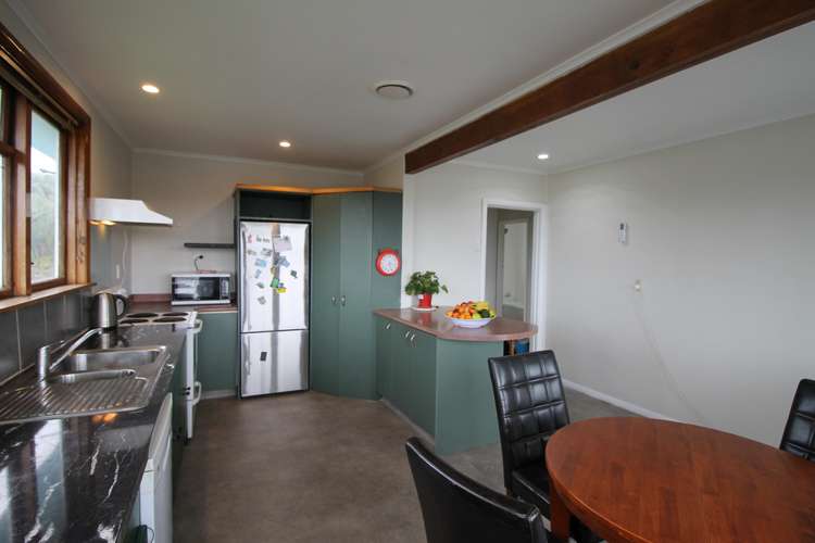 2 Ngahue Crescent Elsdon_11