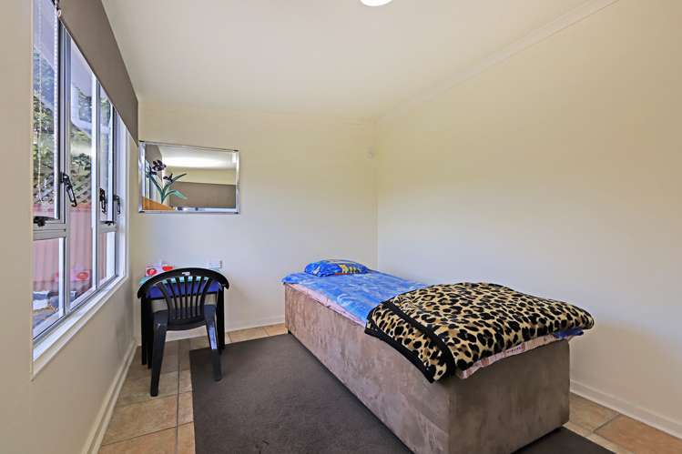 703 Grays Road Mahora_11