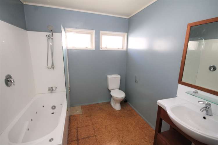 3 James Place Opaheke_10